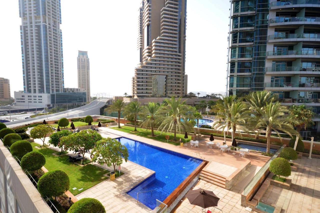 Newly Renovated Marina & Sea View Family Condo ดูไบ ภายนอก รูปภาพ