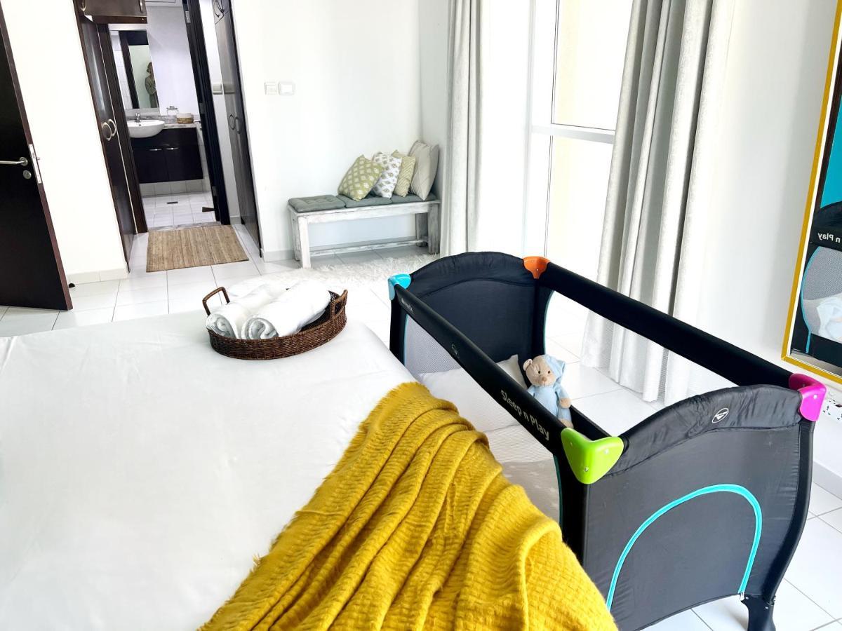 Newly Renovated Marina & Sea View Family Condo ดูไบ ภายนอก รูปภาพ