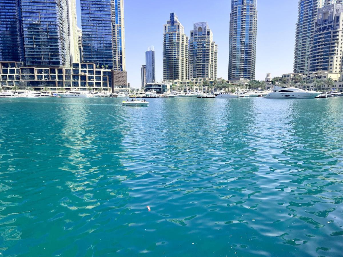 Newly Renovated Marina & Sea View Family Condo ดูไบ ภายนอก รูปภาพ