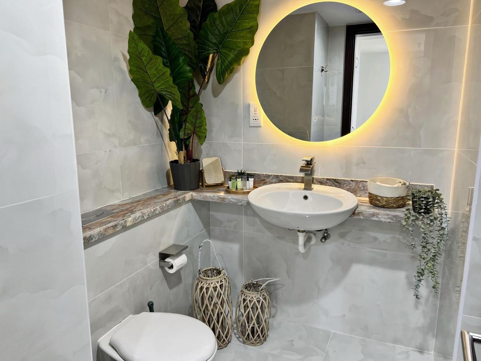 Newly Renovated Marina & Sea View Family Condo ดูไบ ภายนอก รูปภาพ